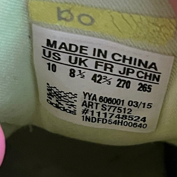 Adidas ultra boost 22 solar yellow size 10 running shoe - Picture 9 of 9